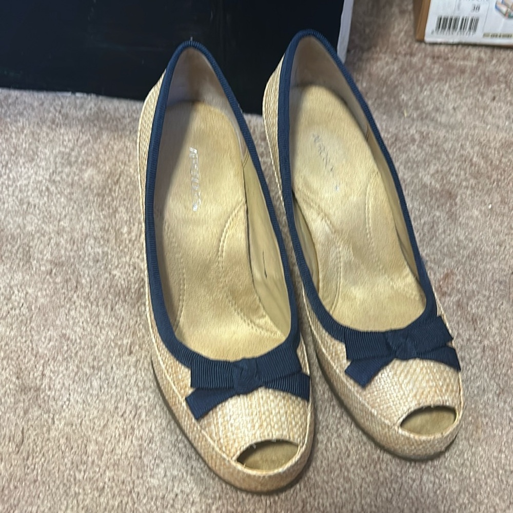 Aerosoles heels size 7.5